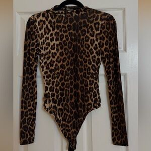 PrettyLittleThing Long Sleeve Leopard Print Bodysuit